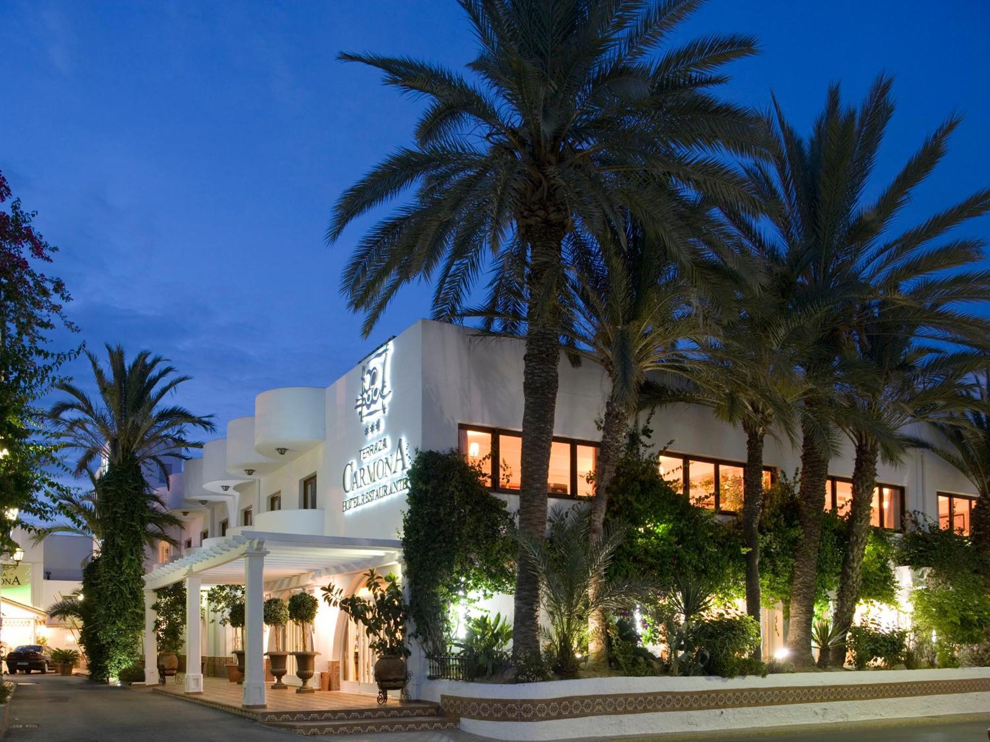 ורה Hotel Terraza Carmona מראה חיצוני תמונה